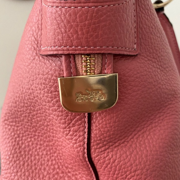 Coach beautiful leather handbag - Picture 5 of 6